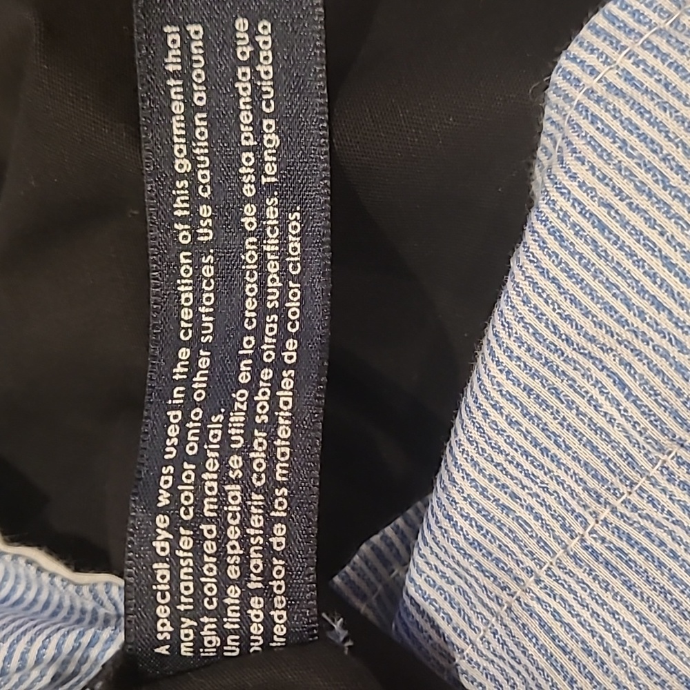 Tommy Hilfiger shorts - Picture 7 of 7
